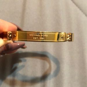 Michael kors rose gold bracelet